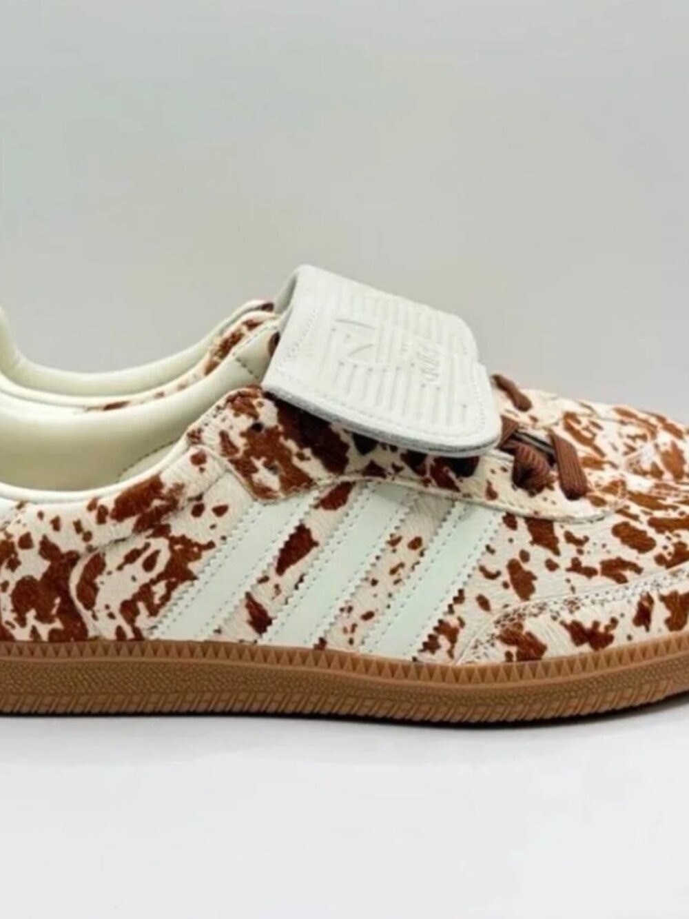 adidas Samba Long Tongue Cow-Print Sneakers in White & Brown 10.5 Womens NIB